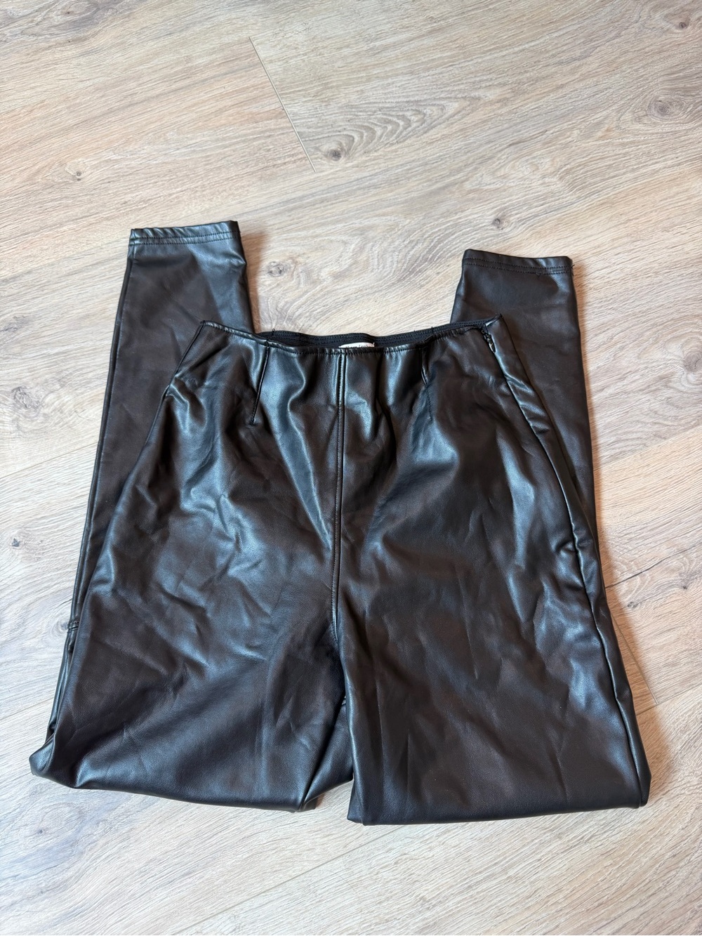 Abercrombie & Fitch Vegan Leather Pants (S)